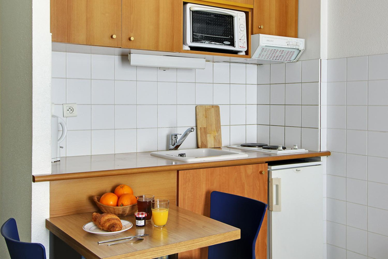 Others 4, Yef Hotel Les Lilas, Seine-Saint-Denis