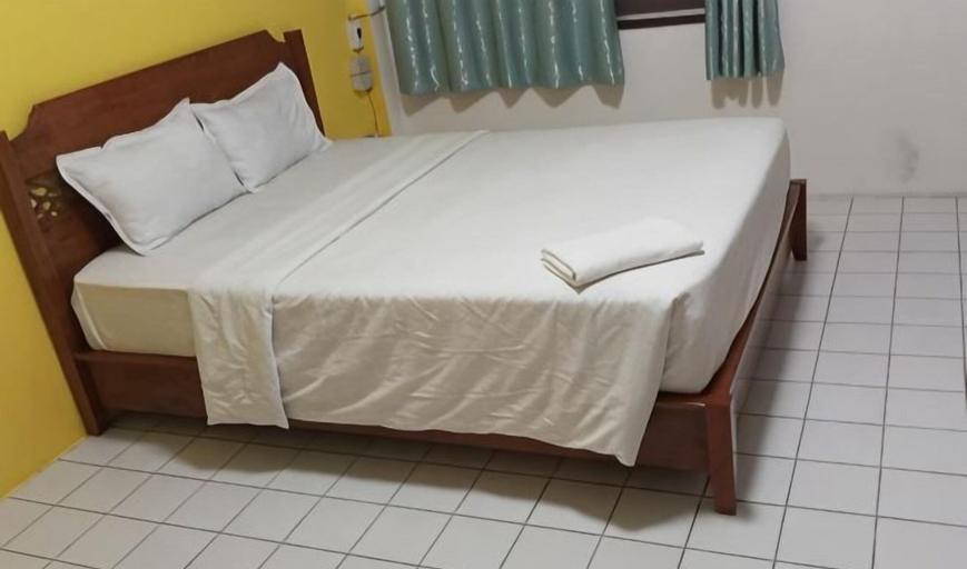 Bedroom 3, Lima lima, Pattaya