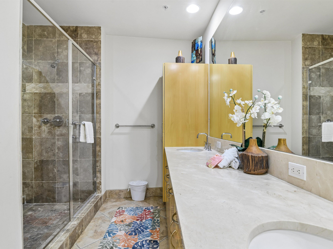 Bathroom 4, Seas the Day by Ryson Vacation Rentals, Galveston