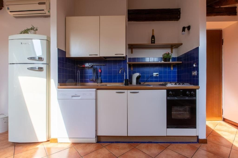 Others 5, Mondadori Apartment, Milano