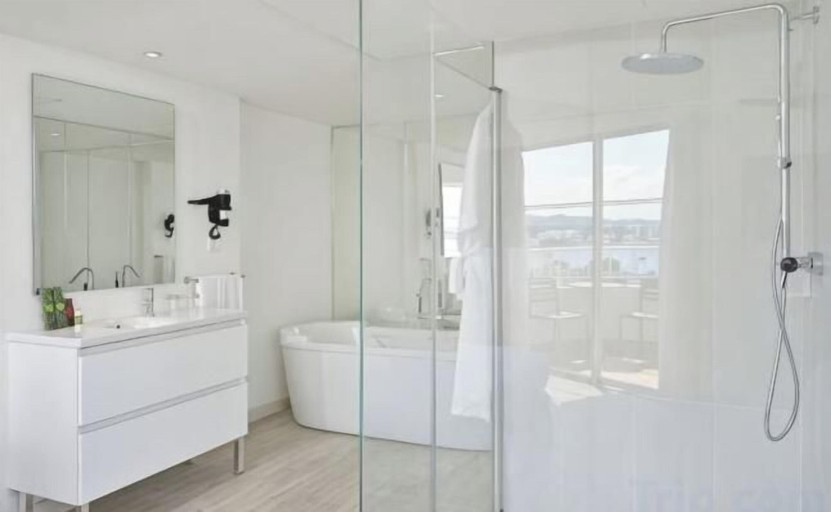 Bathroom, Innside by Meliá Ibiza, Baleares