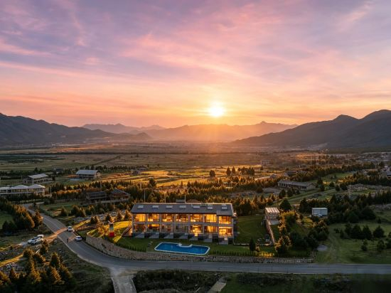 Hotel Exterior 4, Splendid Mountain · Rustic Luxury Retreat (at Yuhu Village, beneath Jade Dragon Peak), Lijiang
