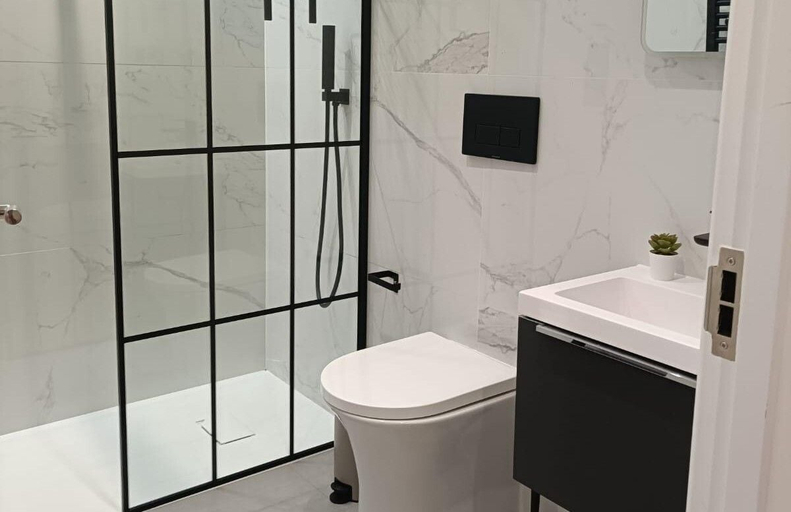Bathroom 3, Fulham House Apartments, London
