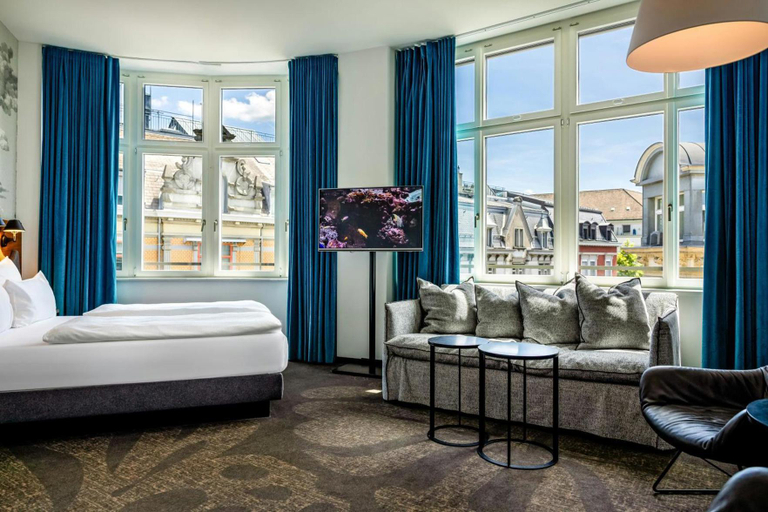 Bedroom 3, Motel One Zurich, Zürich