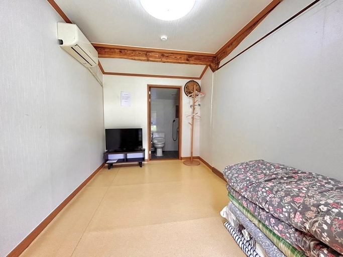 Bedroom, Sanencheong Namsayedamchon Yedam Hanok Stay, Sancheong