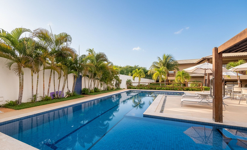 Pool, House in Condo w/ Pool and BBQ Nto0005, Camaçari