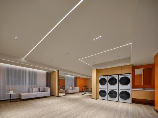 Hotel Interior/Public Areas 3, Pearl Hotel (Zhuhai Gongbei Port Couples Middle Road Branch), Zhuhai