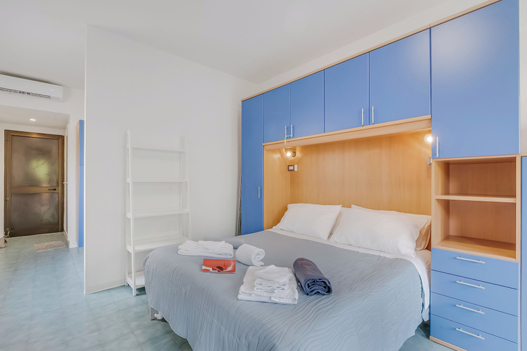Room 3, Casetta Azzurra Flat With Parking in Capalbio, Grosseto