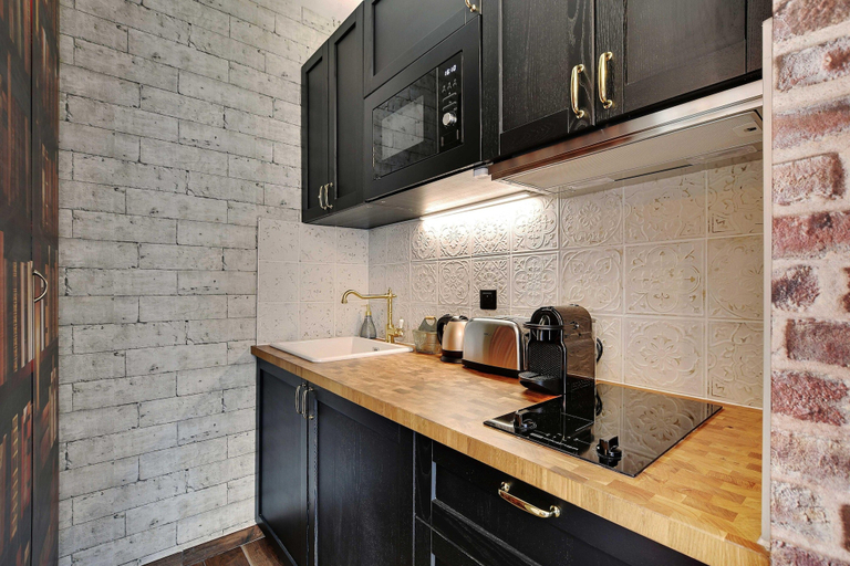 Private kitchen 5, The Wizard's Studio!, Paris