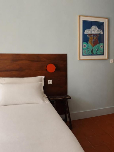 Bedroom 4, Hôtel Voltaire, Bouches-du-Rhône