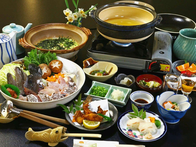 Food & Drinks 5, Shirasaki-sou, Yura