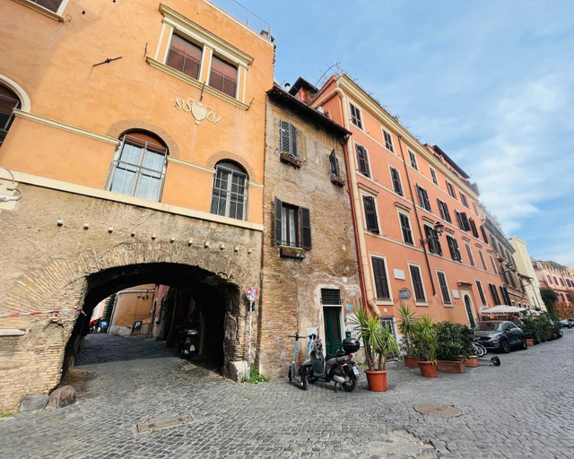 Exterior & Views 2, Torre Tolomei Trastevere, Rome