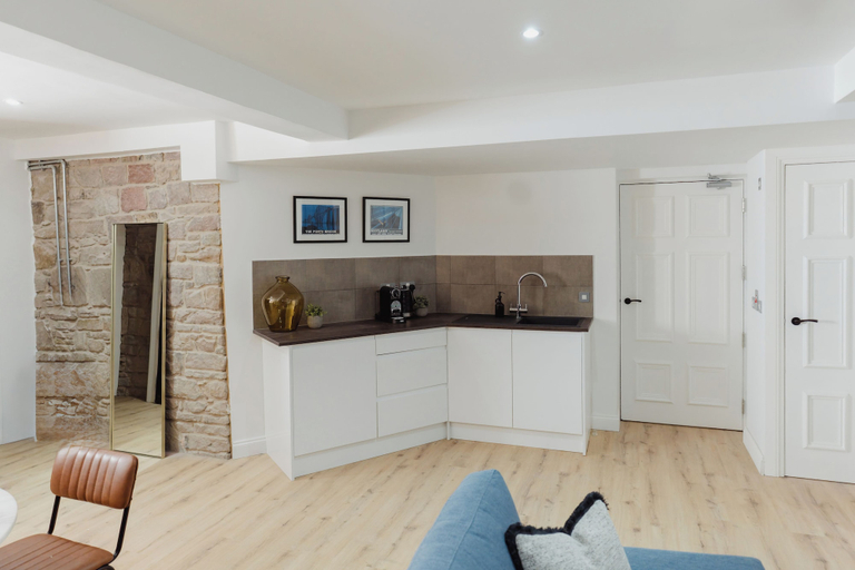 Room 2, Joivy Vaults, Edinburgh