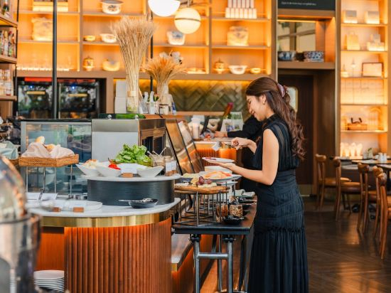 Hotel Exterior 5, Dusit Suites Hotel Ratchadamri, Bangkok, Pathum Wan