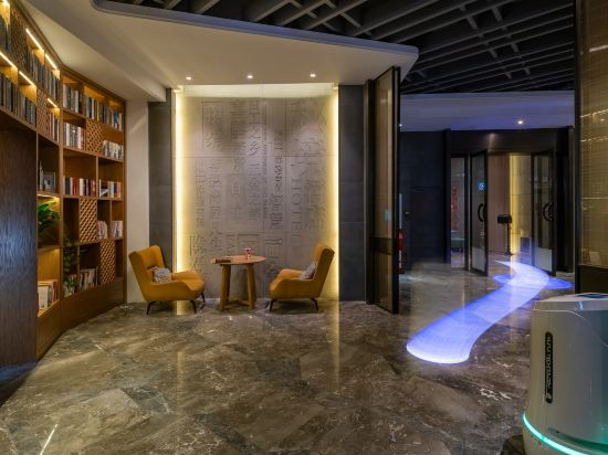 Hotel Interior/Public Areas