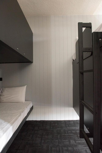 Bedroom 3, Bunk Surfers Paradise - 18-35 , Gold Coast