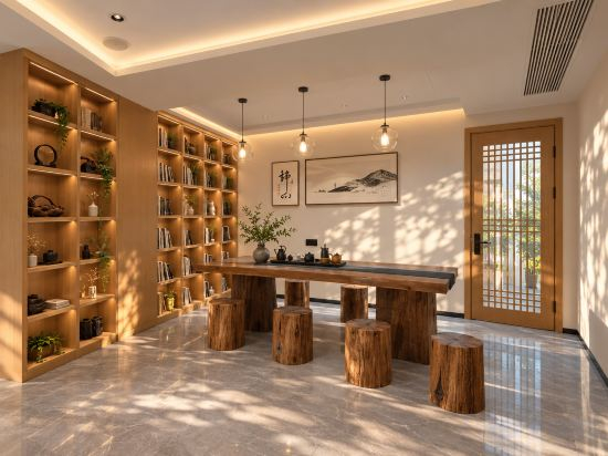 Hotel Interior/Public Areas