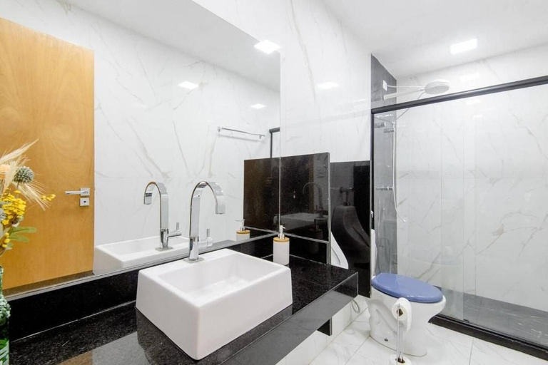 Bathroom 3, Pousada Queiroz, Rio de Janeiro