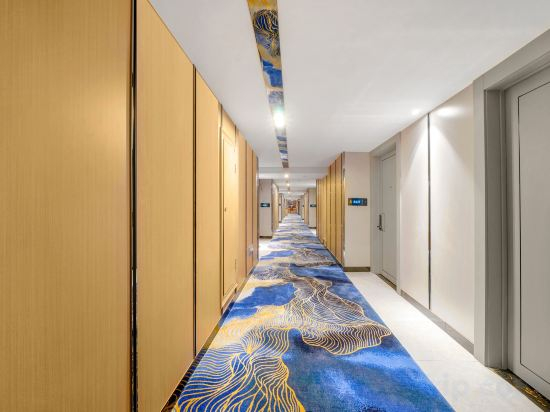 Hotel Interior/Public Areas