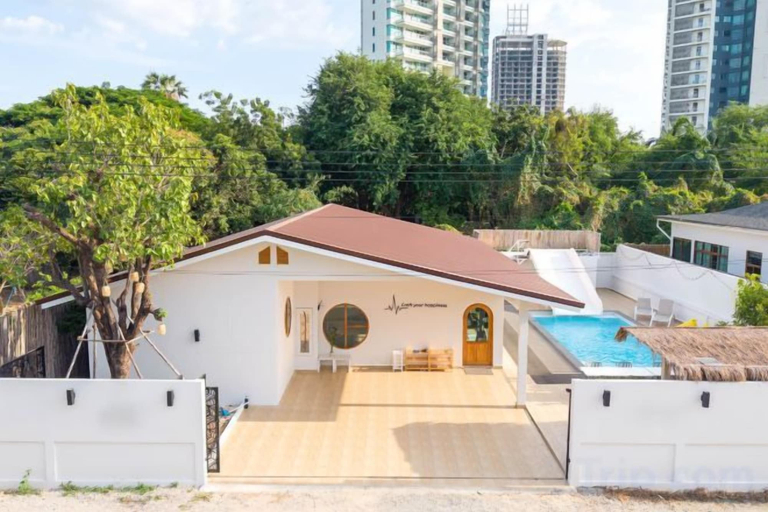 Pool 4, De Beach pool villa. New Villa 3 min walk from the beach 5 rooms, Pattaya