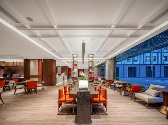 Hotel Interior/Public Areas
