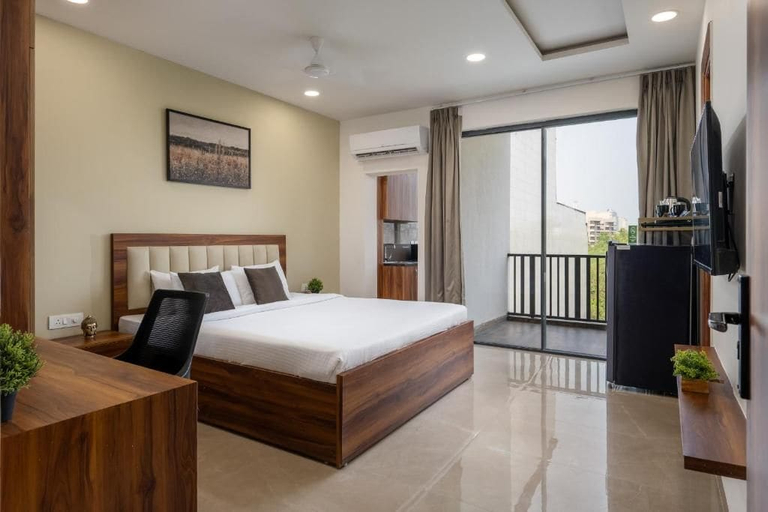 Room 4, Wandr Hotel Golf Course Road, Gurgaon