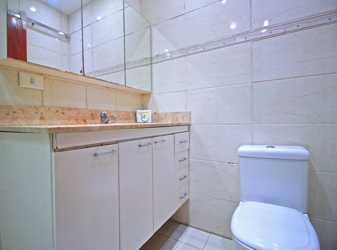 Bathroom 4, Domingos, Rio de Janeiro