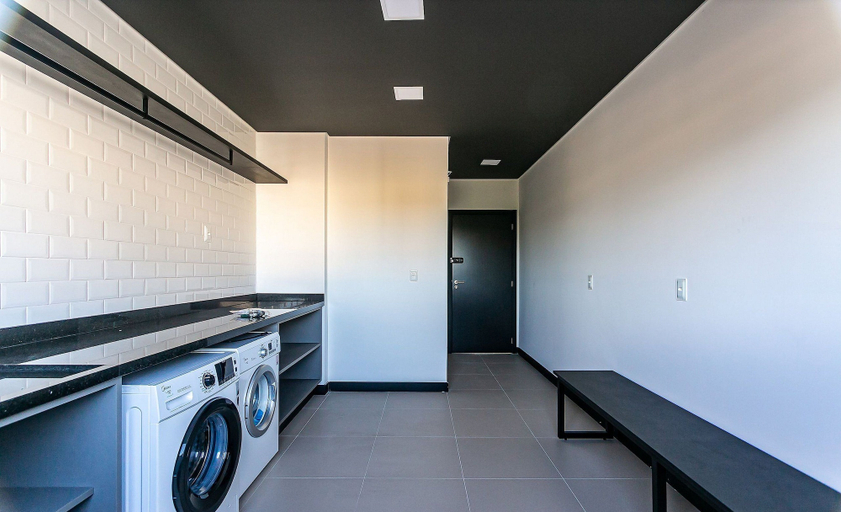 Interior 3, Modern Studio w/ Family in English Sti105, Florianopolis