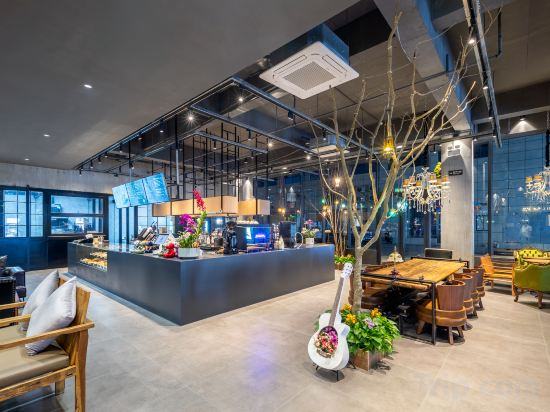 Fitness & Recreational Facilities, MEHOOD LESTIE Hotel (Dongfang Railway Station Wanda Plaza), Hainan
