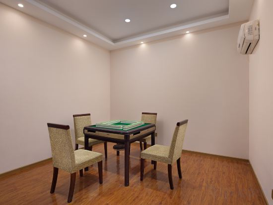 Fitness & Recreational Facilities
