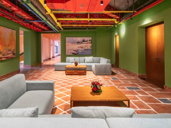 Hotel Interior/Public Areas