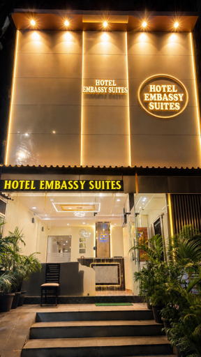 Exterior & Views, Hotel Embassy Suites, Mumbai Suburban