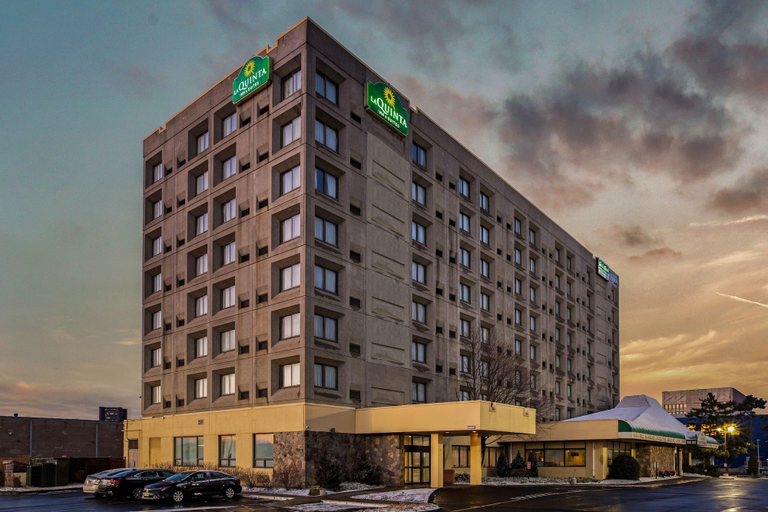 Exterior & Views 2, La Quinta Inn & Suites by Wyndham New Haven, New Haven