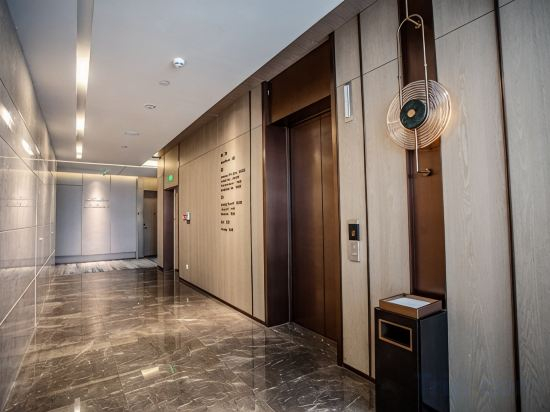 Hotel Interior/Public Areas 2, Jiaotou Jiangyue Hotel, Xiangfan