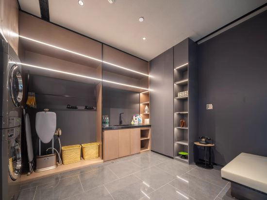 Hotel Interior/Public Areas