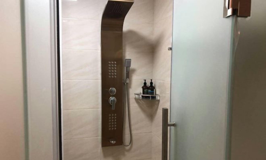 Bathroom 3, Beijingjinhuajiacheng Hotel, Beijing