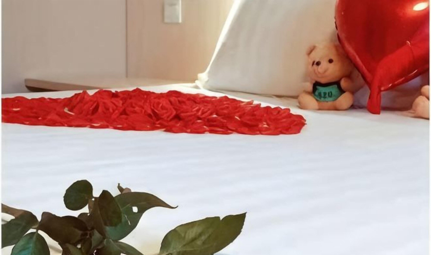 Bedroom 3, Jinjiang Inn (LinyiWanxianghui Railway Station Hotel), Linyi