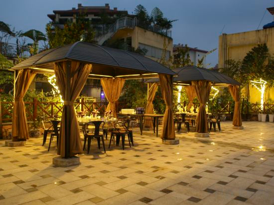 Hotel Interior/Public Areas
