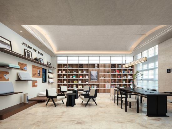 Hotel Interior/Public Areas
