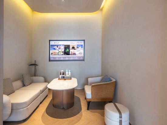 Hotel Interior/Public Areas