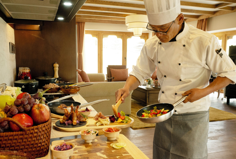 Food & Drinks 5, Ozen Resort, Dopshari