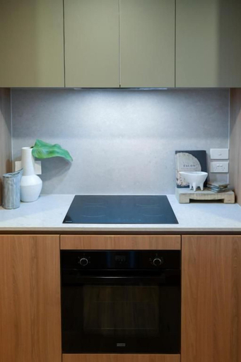 Private kitchen 5, Canopy Collective Serviced Apartments, Canberra