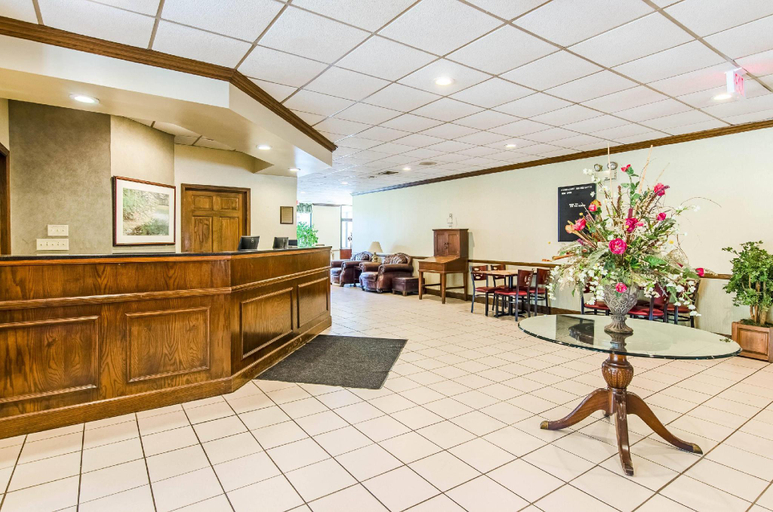 Public Area 2, Econo Lodge Inn & Suites Norton - Wise South, Norton