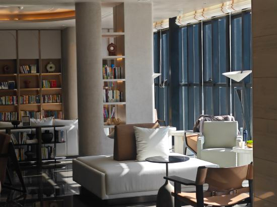 Hotel Interior/Public Areas