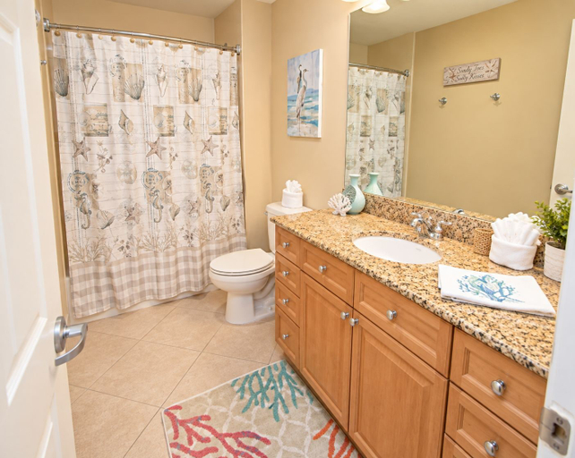 Bathroom 5, Escapes To The Shores, Baldwin
