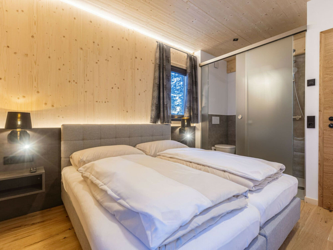 Room 5, Superior Chalet # 9 With Sauna & Hot Tub, Murau
