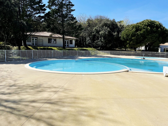 Pool 3, Romantic Getaway on Ile D'oleron, Charente-Maritime