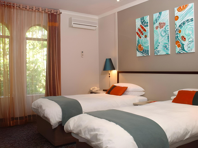 Bedroom 2, Peermont Metcourt Khoroni, Thohoyandou, Vhembe