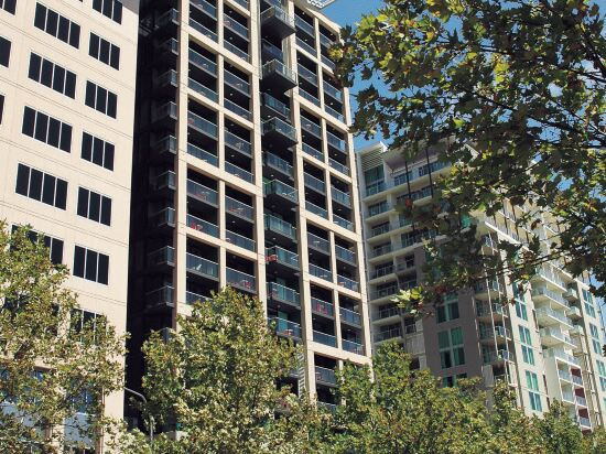 Hotel Exterior 3, Oaks Adelaide Horizons Suites, Adelaide