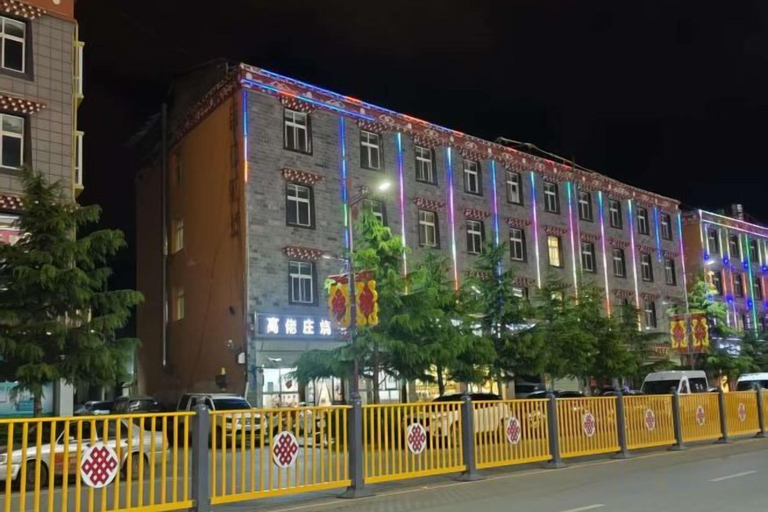 Exterior & Views 2, Dongri Yanguang Hotel, Dêqên Tibetan